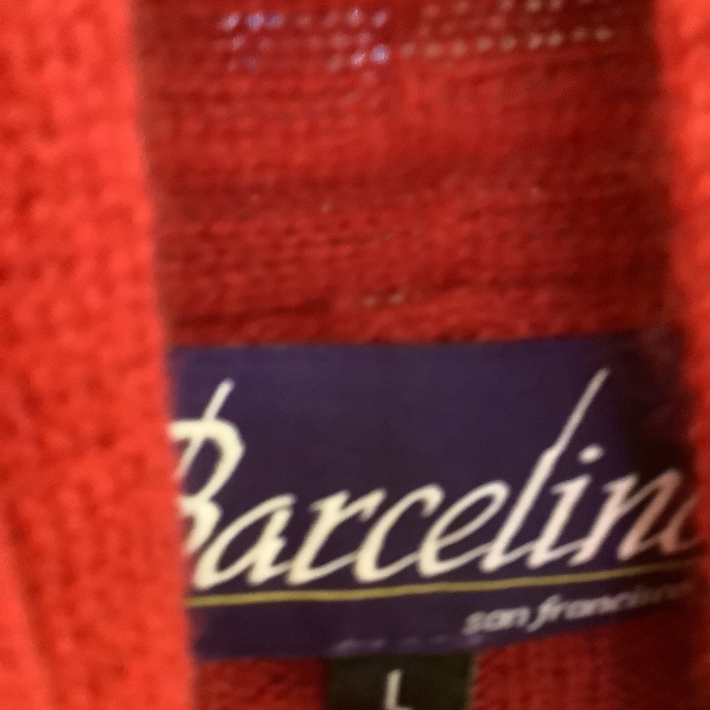 BARCELINO. Gorgeous red 100% cashmere cardigan. FRONT POCKETS. RIBBED CASHMERE - Picture 7 of 8